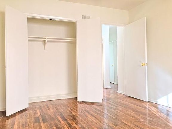 2nd image of 404 N Palm Dr