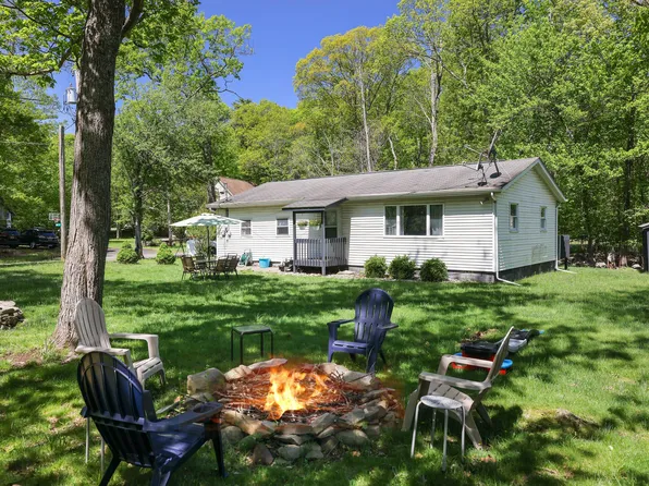418 Leander Rd, East Stroudsburg, PA 18302