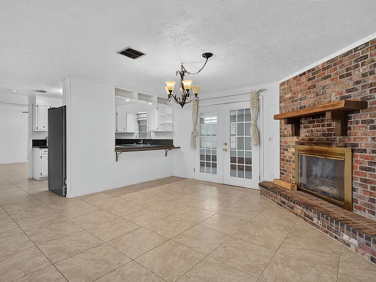 9954 Larkdale Ct — Photo 11