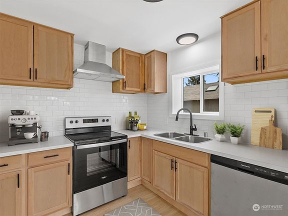 5th image of 3111 3113 S 58th Street