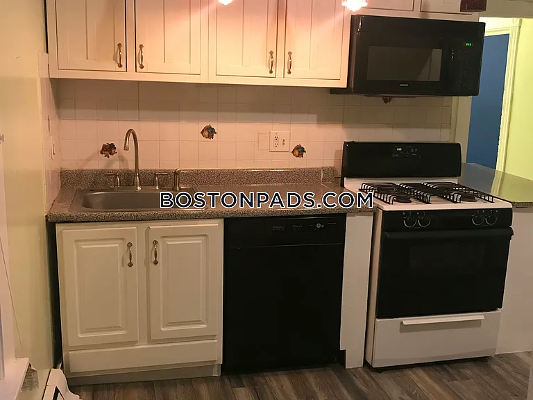 89 Minden St #3 — Photo 3