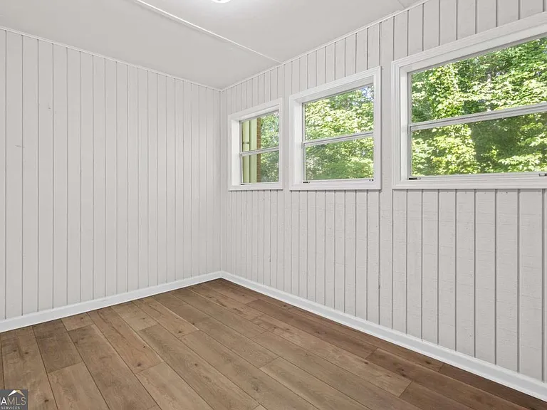 1166 Booth Rd SW #407 — Photo 10