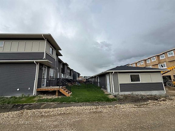 3rd image of 302 W Sundown Rd