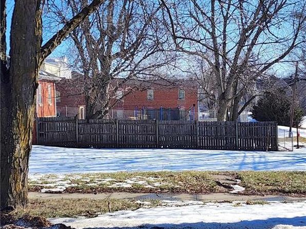 203 S 6th St, Savannah, MO 64485