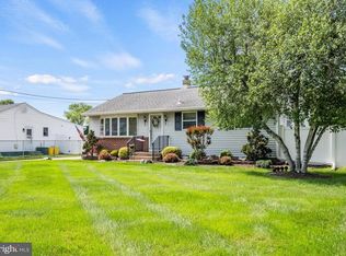 519 Yardville Hamilton Sq, Trenton, NJ 08691