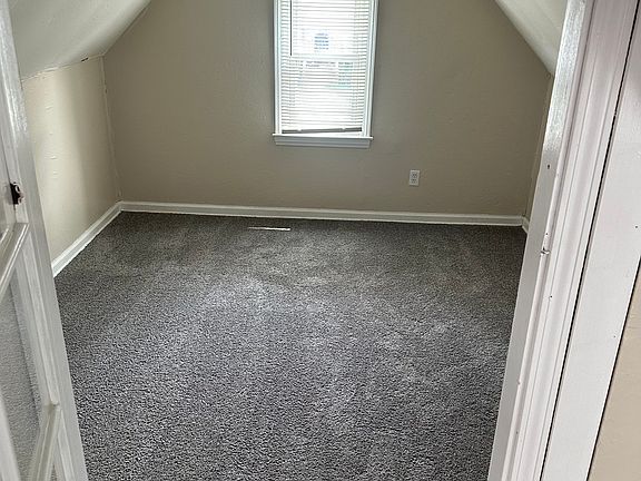 5th image of 9781 Wayburn St