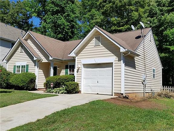 2nd image of 6416 Spanish Moss Ln