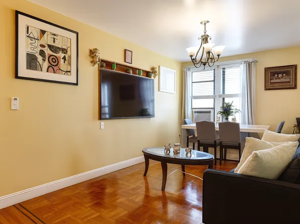 132 West 169th Street image 2 of 8