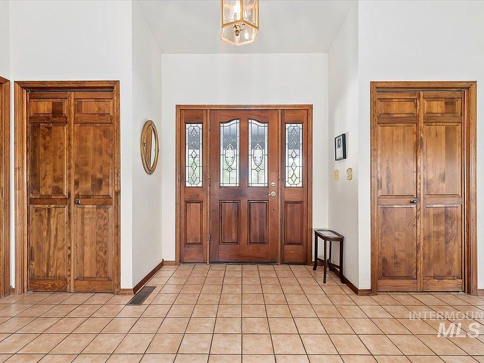 1185 E Cleveland Ave, Glenns Ferry, ID 83623 MLS 98851392 Zillow