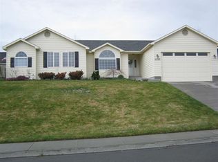 4205 Melinda Dr, West Richland, WA 99353