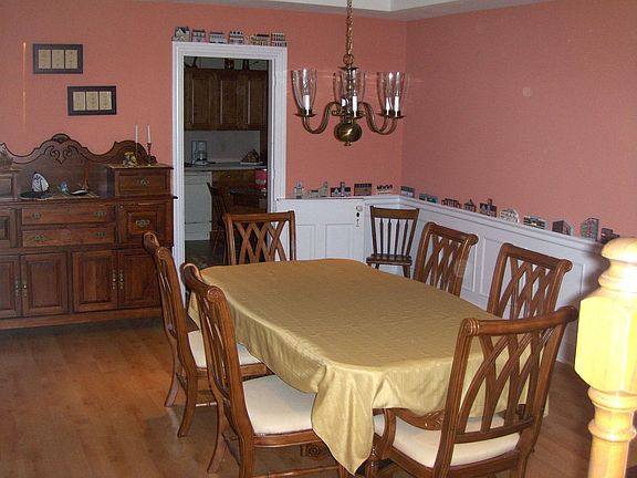 formal dining rm
