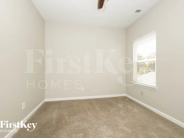 3211 Briar Chapel Dr — Photo 16