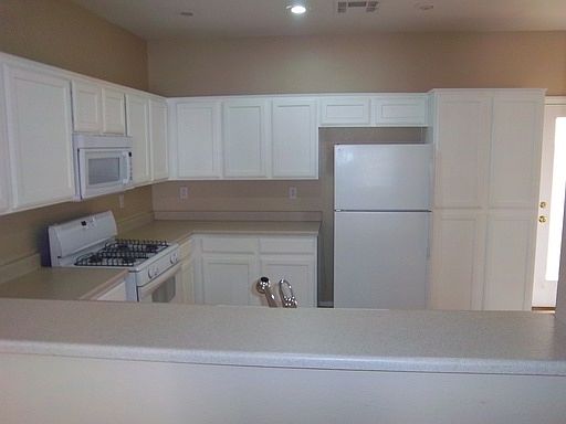 3rd image of 7778 Hampton Cove Ln