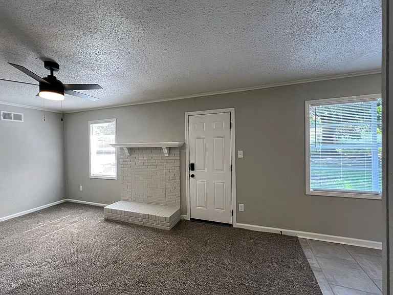 5586 Hyacinth Cv — Photo 9