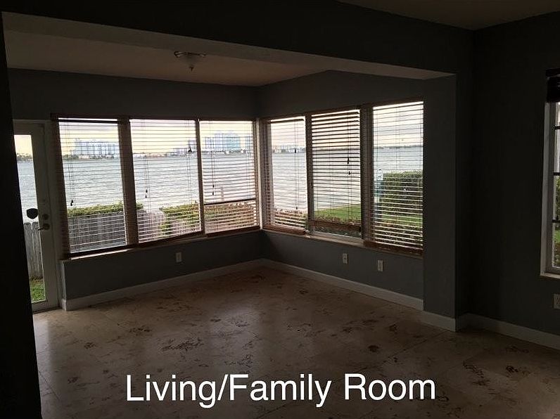 1st image of 2180 Bay Dr APT 9A