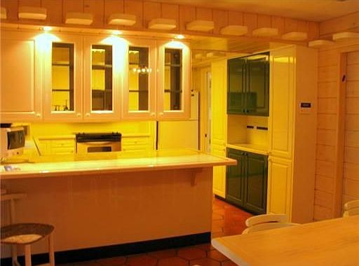 Charming Kitchen 
