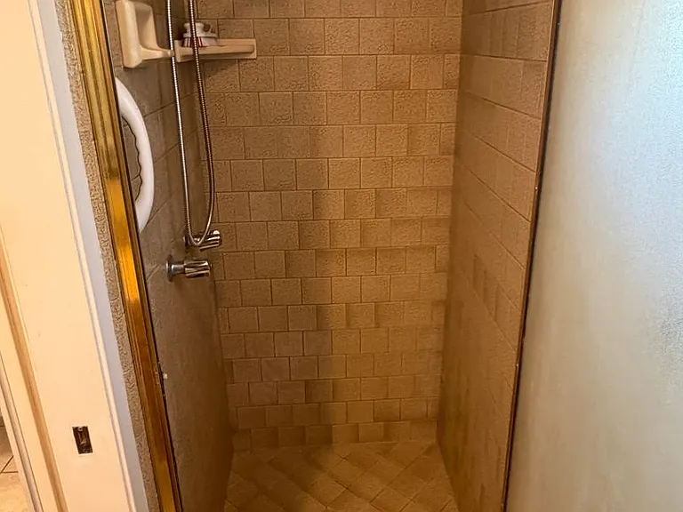1335 W Evergreen Ct — Photo 21