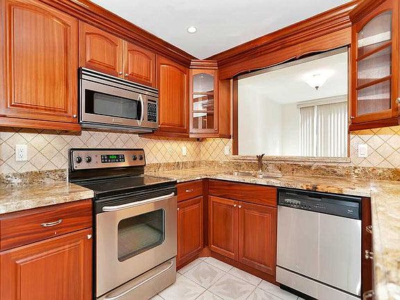 5th image of 3649 Estepona Ave #E28-a