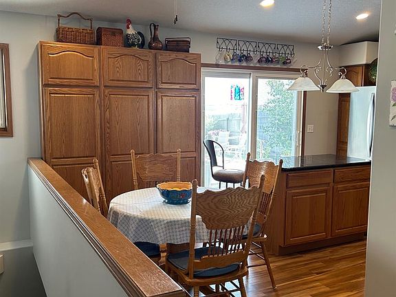 3rd image of 104 Jo Ella Dr