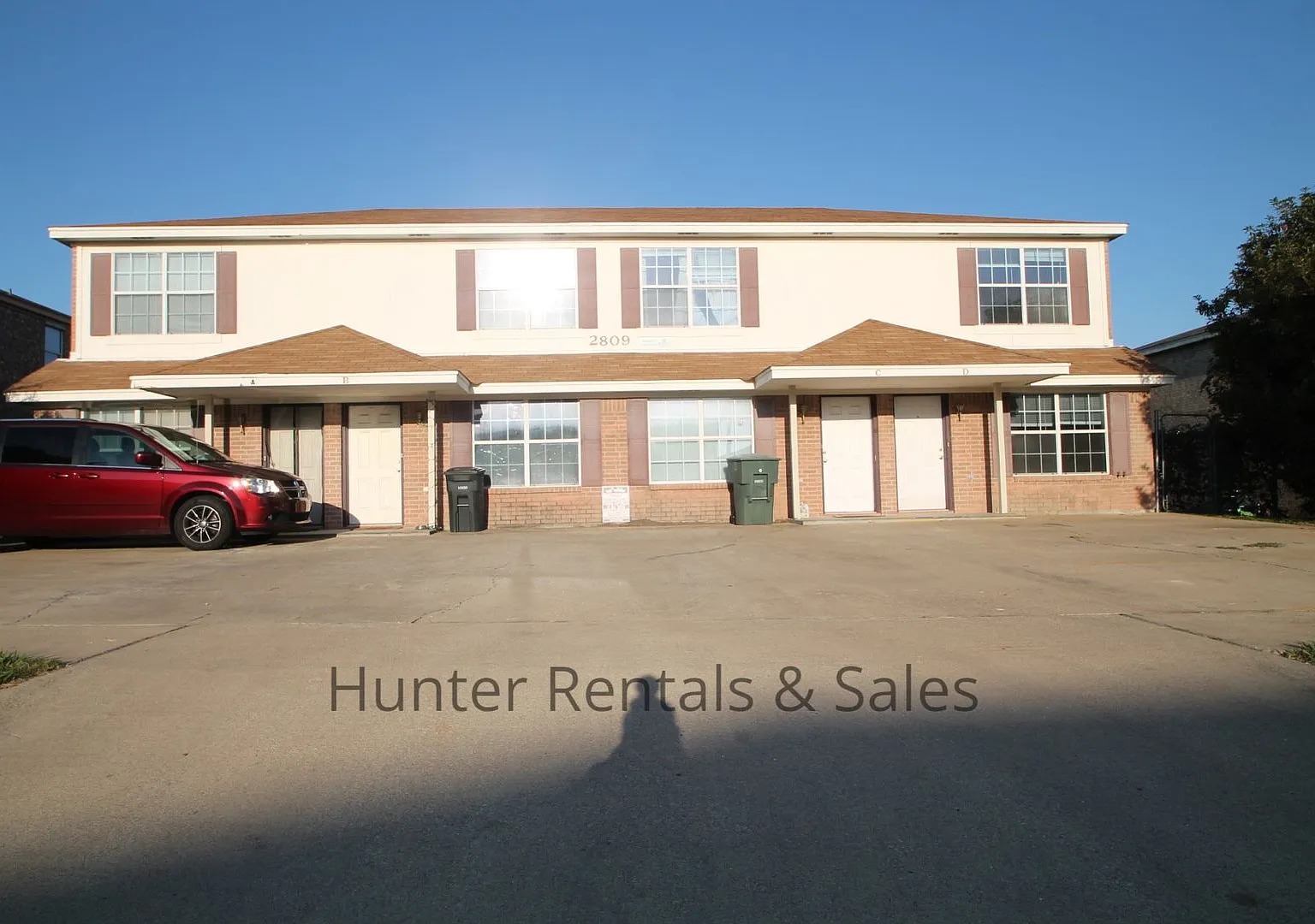 Updated 3-Bedroom, 2-Bath Townhome with Downstairs Suite in Prime Killeen Location — Photo 1