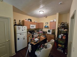 431 Atwells Ave #2-F, Providence, RI 02909