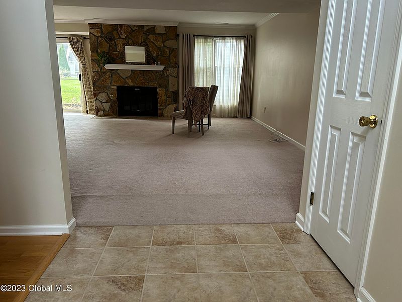 3rd image of 39 Commonwealth Drive