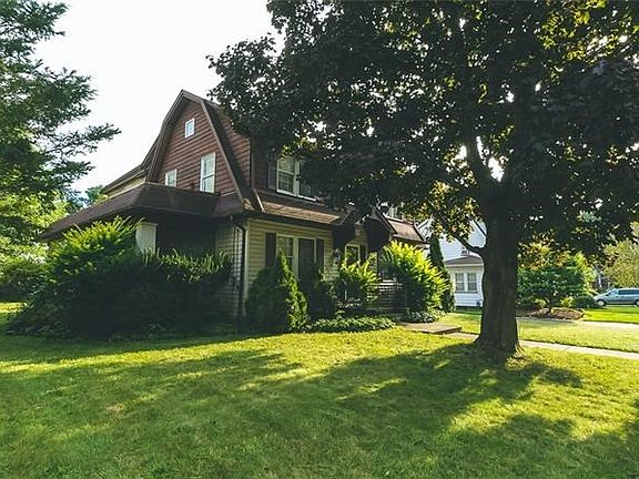 2nd image of 128 E Englewood Ave