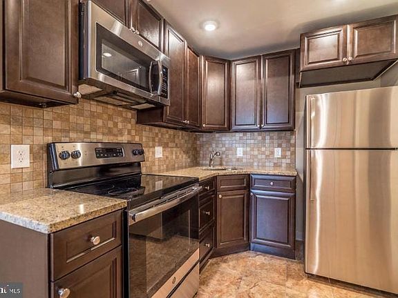 2nd image of 2227 N Park Ave #C