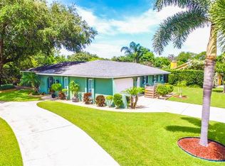 805 Exmoor St, Sarasota, FL 34243