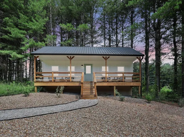 3060 Mainesville Rd W, Junction City, OH 43748