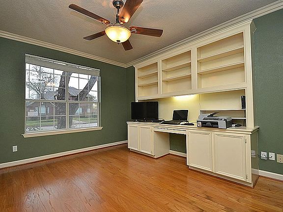 4th image of 2339 Chappell Ln