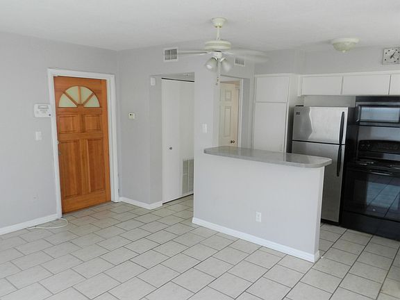 4th image of 1601 5th St N #1