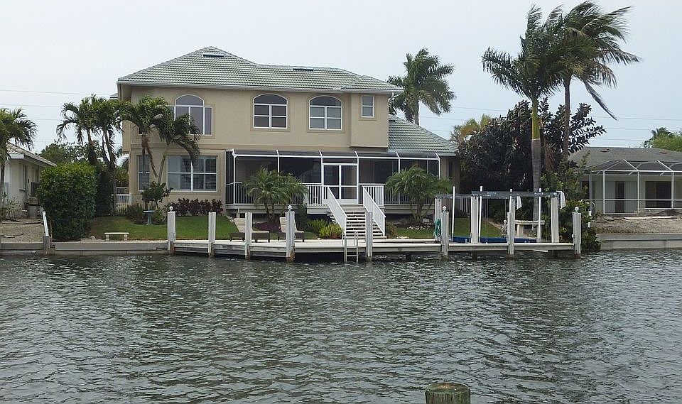 1st image of 205 N Barfield Dr