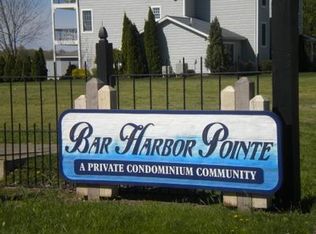 8082 E Lake Blvd, Lakeside Marblehead, OH 43440