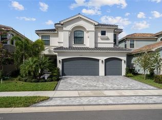 4542 Kensington Cir, Naples, FL 34119