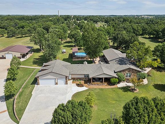3rd image of 2264 County Road 1350