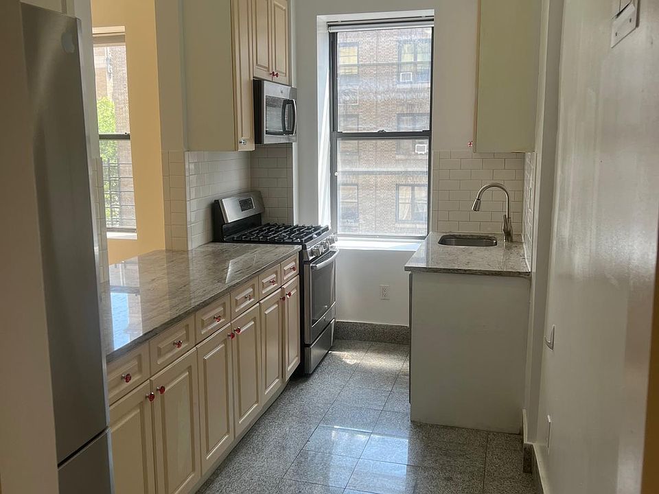 1st image of 92 Pinehurst Ave #K