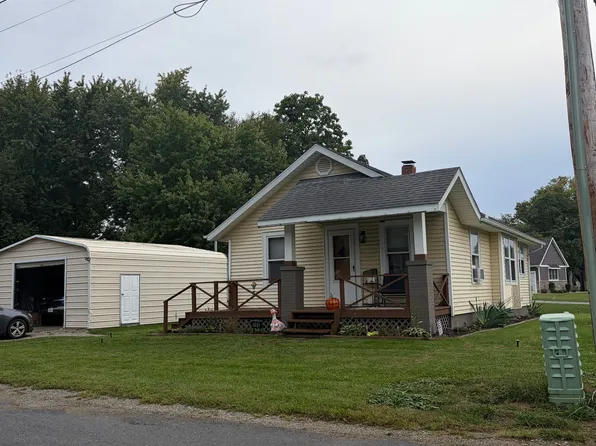 11011 Hawthorn Rd, Plymouth, IN 46563