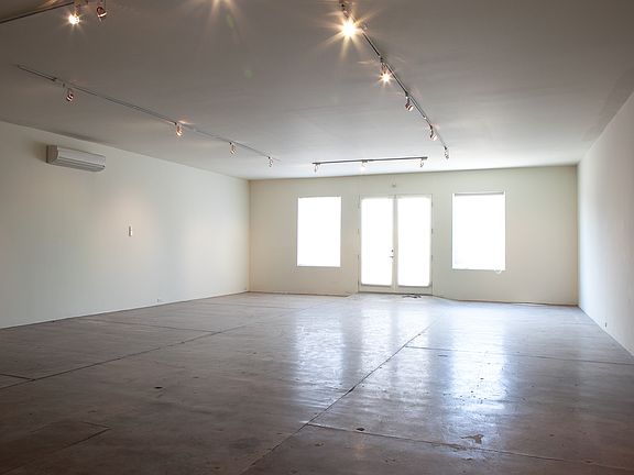 4th image of 407 W San Antonio St
