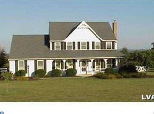 3759 E View Dr, Orefield, PA 18069