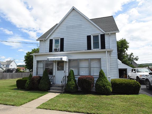 4th image of 1070 N Main St