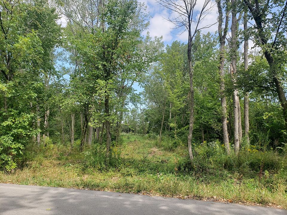 2nd image of 9 Longwood Way