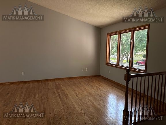 5th image of 5570 22nd Ave NW