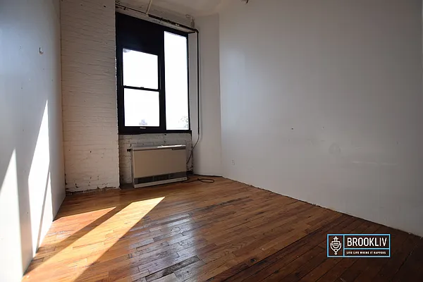 Rented by null | media 60