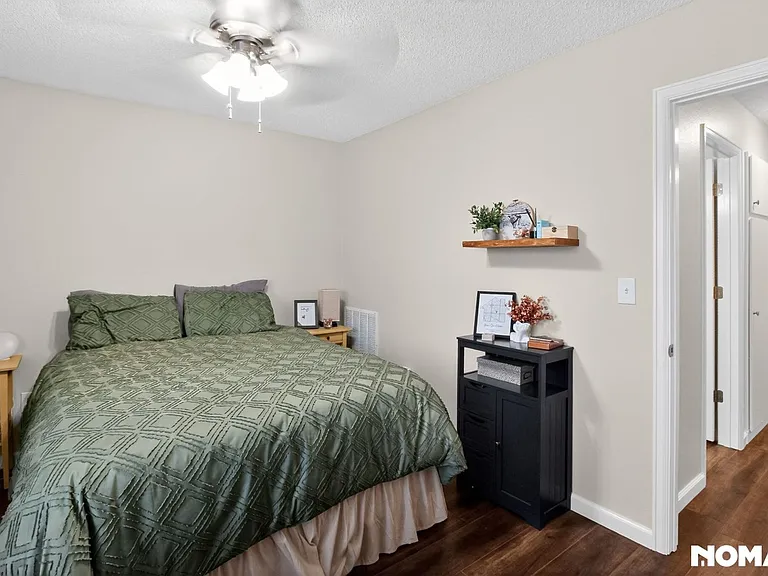 4239 S Mobile Cir #C — Photo 26