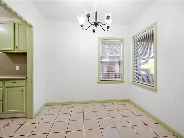 1305 W St — Photo 6