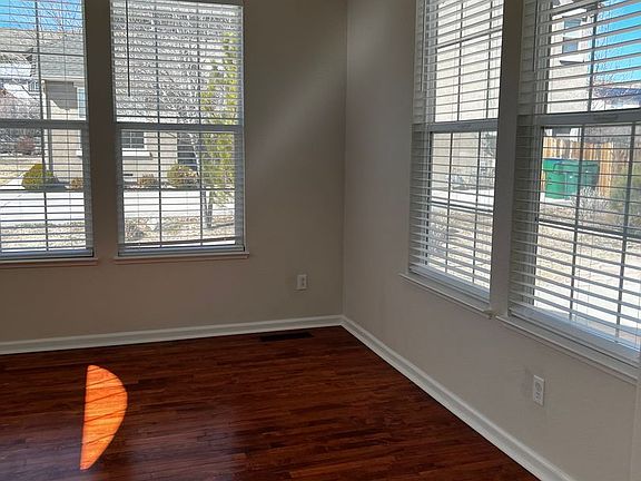 3rd image of 566 Tioga Pass Ct