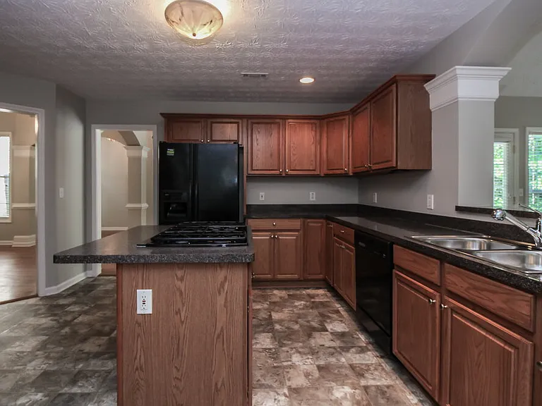 35 Goldfinch Dr — Photo 6