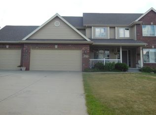 1644 NW 124th St, Clive, IA 50325