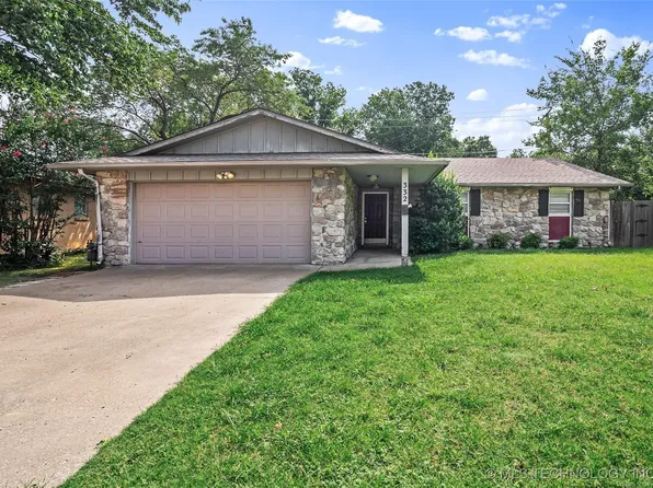 332 Brookline Pl, Bartlesville, OK 74006